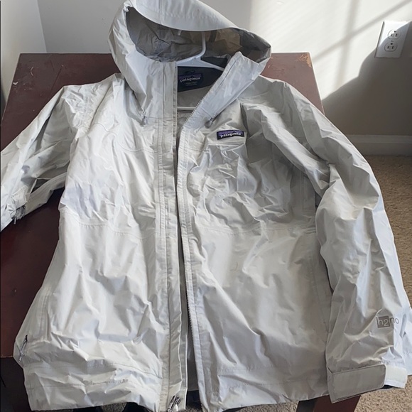 Patagonia Jackets & Blazers - Rain jacket